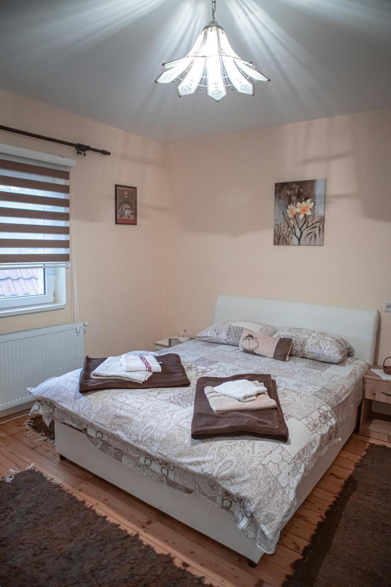 Prenociste Lelic Villa Valjevo Eksteriør billede